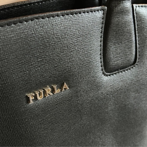 Authentic Furla Amina Medium Tote East/West Leather Satchel crossbody Handbag - Picture 3 of 16